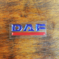 55-ADF014AV_-_Adesivo_Resinado_Tampa_Cubo_DAF_5_5_x_2cm_2_.jpg