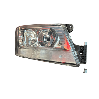 Saldão MC: Farol Principal Man TGX com Pisca